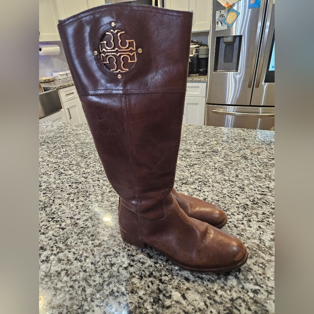 Tory Burch kiernan boot size 9.5